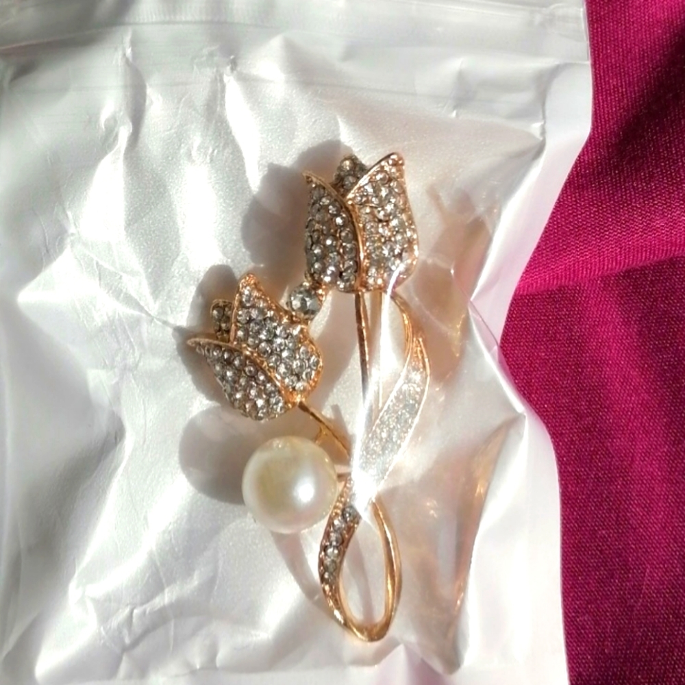 Luxury Brooch Crystal "Tulips" (Rhinestones)